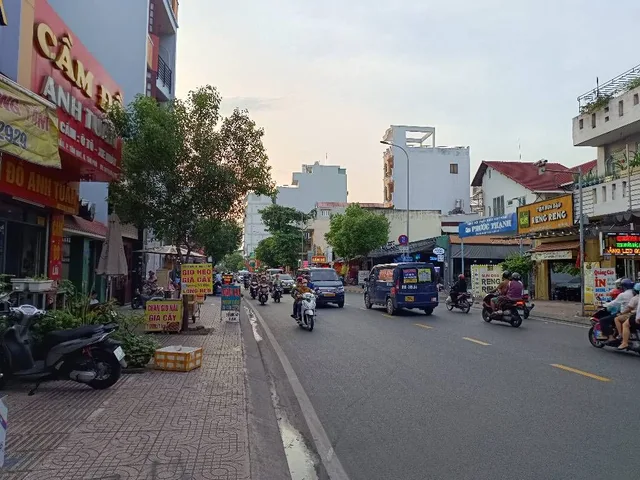 Bán nhà gấp 4 Tầng MT Gò Dầu Tân Phú