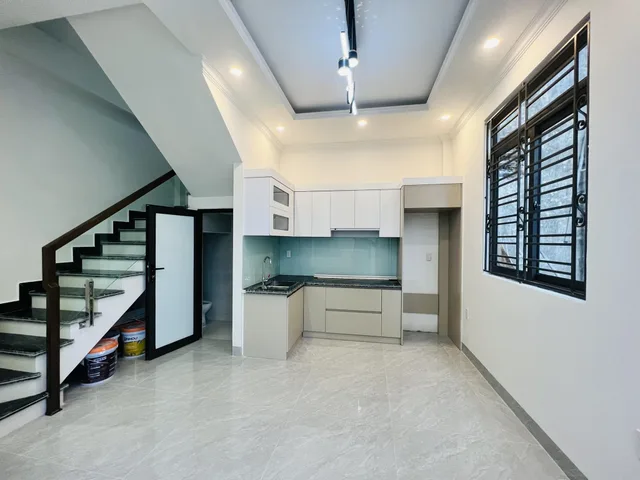 Căn nhà 3 tầng tại ngõ 105 ngõ Nguyễn Trung Thành, Cam Lộ, Hùng Vương, Hồng Bàng