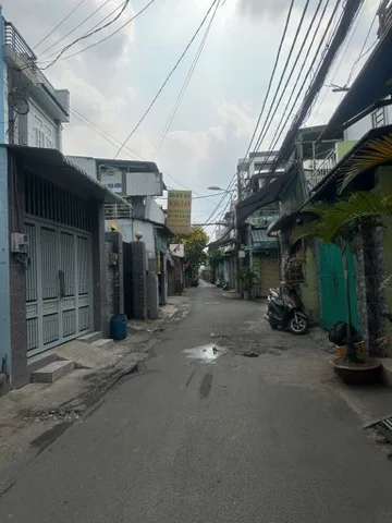 Bán nhà gấp 2 Tầng MT Liên khu 2-10 Bình Tân