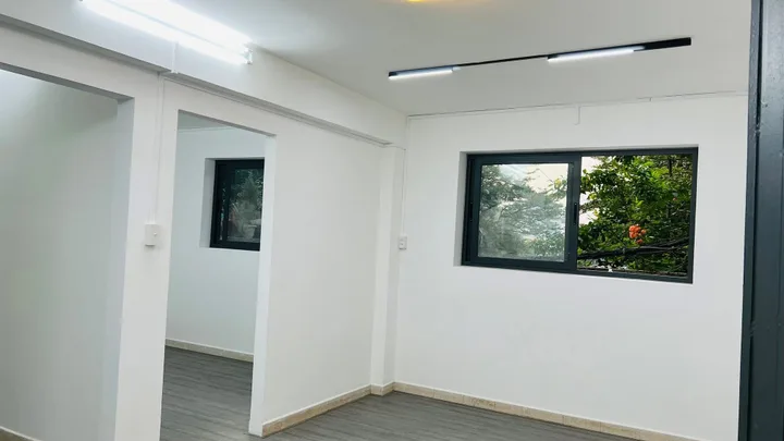 Bán gấp chung cư sơn kỳ thang bộ đường Cc2 giao bình long tầng lửng tân phú