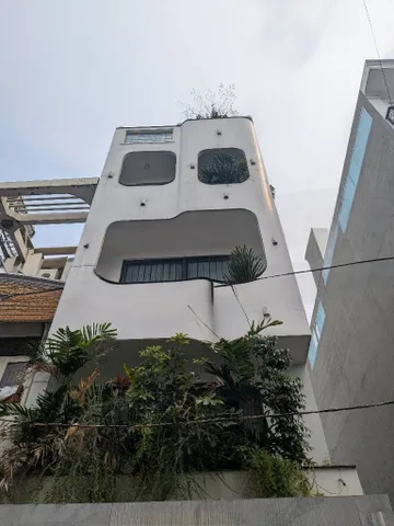 Bán nhà 5 tầng thang máy thống nhất , sổ hồng riêng