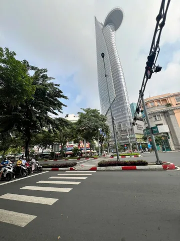 Bán nhà 49 Hàm Nghi, P. Nguyễn Thái Bình, Q.1 – Giá 60 tỷ
