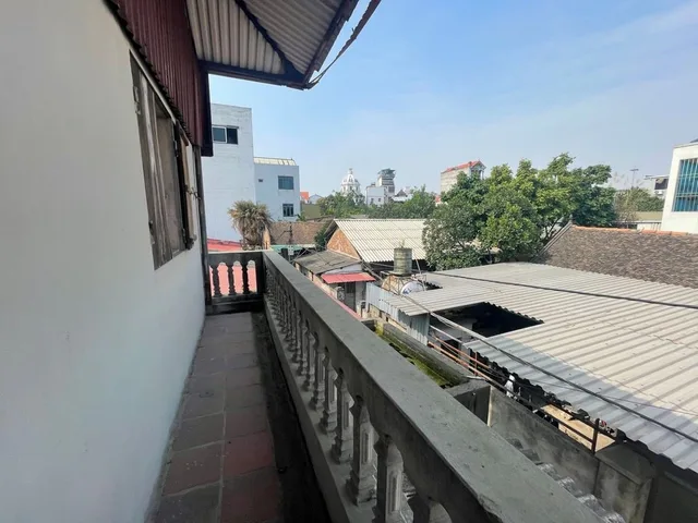 BÁN ĐẤT TẶNG NHÀ 3 TẦNG TẠI THÔN TIỀN - VĂN MÔN: 2 MẶT NGÕ Ô TÔ - ĐƯỜNG THÔNG Ô TÔ TRÁNH NHAU - MẶT TIỀN RỘNG