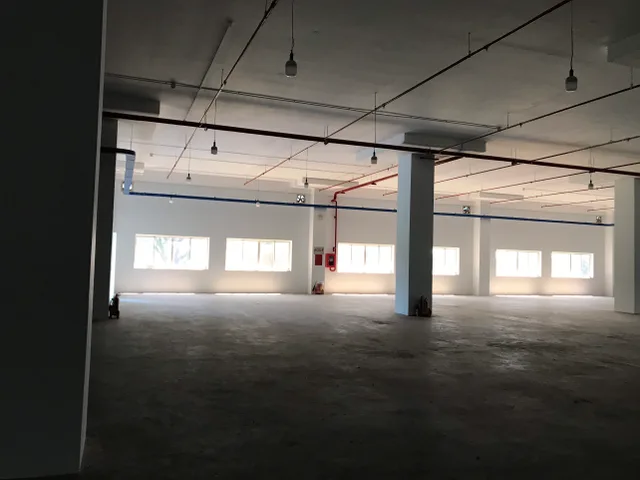 Cho thuê nhà 6 tầng 2400 m² sàn mặt tiền Nguyễn Trọng Tuyển, Phường 2, Quận Tân Bình