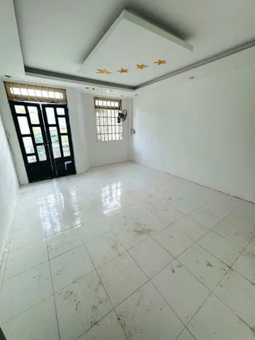 BÁN NHÀ SÁT HUƠ.G LỘ 2 - NGÃ TƯ 4 XÃ - HẺM XE HƠI - ( 4X18M )
