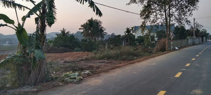 Đất mặt đường View hồ, mặt đường nhựa lô góc