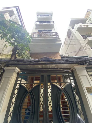 BÁN NHÀ PHỐ YÊN LÃNG. ĐỐNG ĐA. GẦN ĐƯỜNG Ô TÔ.