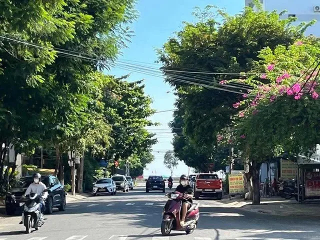 Bân đất Hồ Tùng Mậu, view Biển, DT 81m2 - Giá 8,9 Tỷ TL