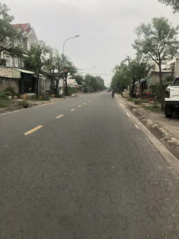 Bán đất 1100m² có sẵn 1000m² thổ cư ngang 20m giá 44 tỷ tại Đường Song Hành Xã Hóc Môn