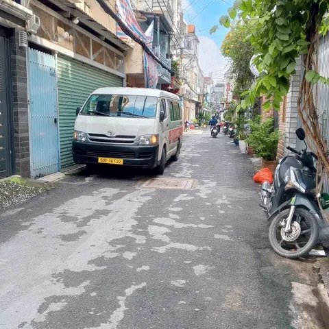 Bán gấp nhà mặt tiền khu bàu cát, trường chinh 37m2 (nở hậu 5m)x 3 tầng tặng nội thất 5t