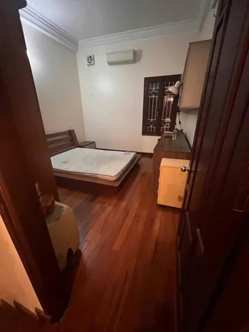 Cho thuê nhà riêng Nguyễn Ngọc Nại 55 m2 x 4 tầng MT 5m ô tô đỗ cửa 15 triệu/tháng