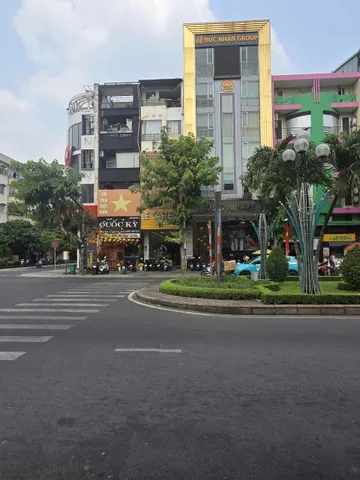 Bán nhà Mặt tiền Phan Xích Long, P.7, Phú Nhuận – Giá 49 tỷ