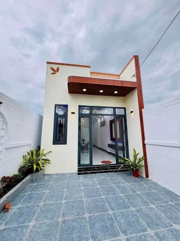 Hạ giá 150tr bán căn nhà cấp 4 mới xây, sổ riêng thổ cư, thanh toán 300tr nhận nhà vào ở ngay, căn nhà xây tâm huyết , chắc chắn