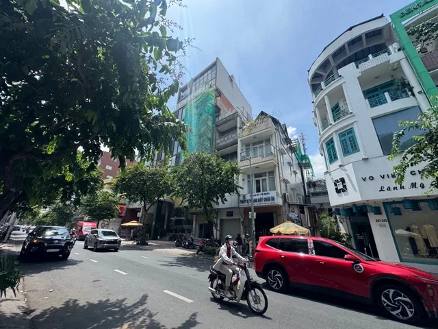 Hẻm xe tải đỗ cửa, 169 đồng đen, bàu cát, kế bên k300, hoàng hoa thám. trường chinh, cộng hòa, 59m2
