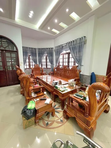 Bán nhà 3 Tầng, DT: 200m² full thổ cư ngang 10m giá 19.7 tỷ tại Phường Tân Tạo