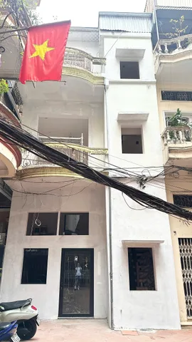 Bán gấp nhà riêng tại Lò Đúc, 9,5 tỷ, 26,2m2, 3PN + 3WC