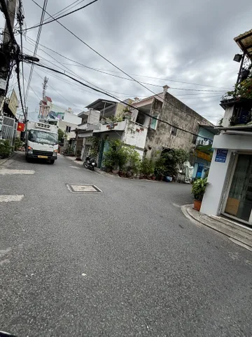 Bán nhà 133m² full thổ cư ngang 10m giá 8.8 tỷ tại Phường Bình Tân