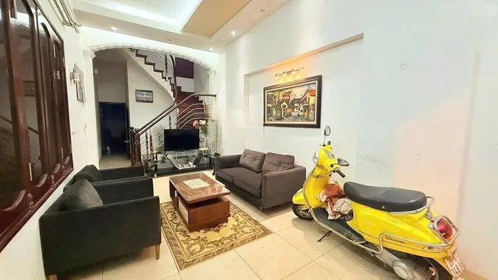 Cho thuê nhà riêng Võ Thị Sáu 70 m2, 4 tầng, ô tô đỗ cửa, để trong nhà 16 triệu/tháng