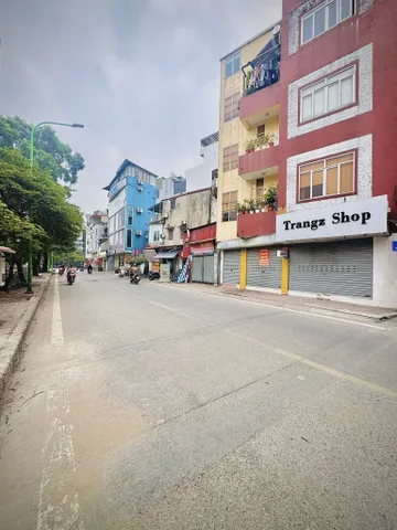 BÁN TÒA NHÀ CHDV ĐƯỜNG NGUYỄN LÂN. THANH XUÂN. 7 TẦNG. THANG MÁY. 18 PHÒNG.