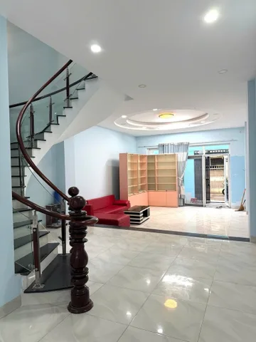 Bán nhà Thống Nhất Phường 11 Gò Vấp, DT 5x20m, 2 lầu BTCT, hẻm xe hơi thông, kinh doanh tốt, sổ nở hậu.