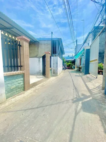 Bán nhà giá rẻ dt 132,4m2 đường quốc lộ 50, thị trấn cần giuộc, long an giá 2,9 tỷ