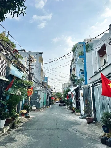BÁN NHÀ KẾ GÒ XOÀI BÌNH TÂN 40M2 4.85 TỶ HẺM XE HƠI THÔNG 2 TẦNG 2PN 2WC