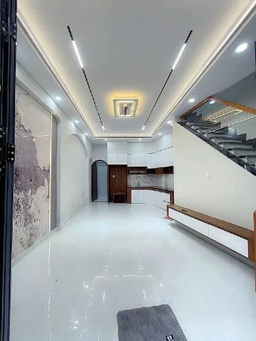 TÂN BÌNH - HIẾM! NHÀ MỚI ĐẸP, HẺM OTO - 2TẦNG - 4.5x10m - LẠC LONG QUÂN - 42m²  - DƯỚI 5.9 T.ỷ