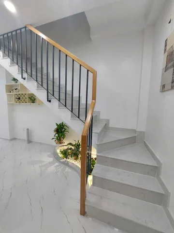 Bán gấp nhà 3 tầng 3pn hẻm xe hơi ra đường Bưng Ông Thoàn Phú Hữu Q9 cũ (Long Trường TP HCM) dt đất 53.2m² full thổ cư ngang 4m giá 5.4 tỷ