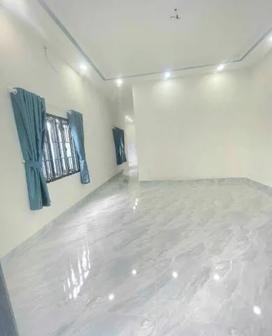 Bán nhà chợ dĩ an 1, hxh đường nguyễn an ninh dt 120m2, giá 4,7 tỷ tl