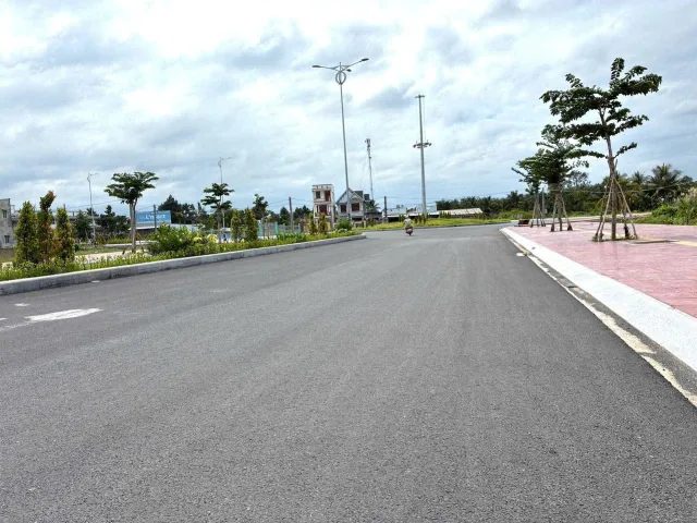 Bán đất 392.7m² full thổ cư ngang 12.86m giá 9.8 tỷ tại Đường Nhựa Phường Tân Ngãi
