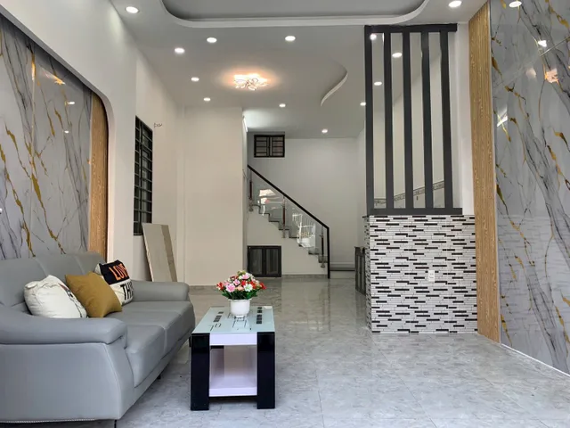 Nhà mới Bình Tân - Ngang hơn 4m - Hẻm xe hơi - Shr - Nhú nhẹ 5 tỏi