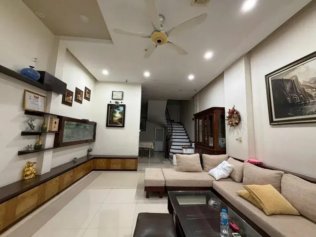 Hiếm nhà 5 tầng mặt phố Lý Thường Kiệt, 47m2, mặt tiền 4.7m, vị trí đẹp, giá 18 tỷ