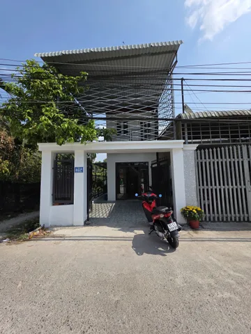 Bán nhà trệt lầu + 3p trọ, góc 2 mặt tiền ở Bình Nhâm, Đường ô tô thoải mái