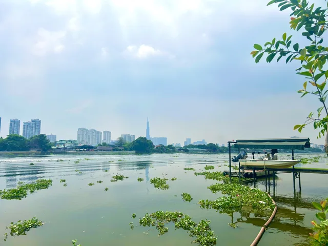 Bán lô đất MT đường và MT sông Sài Gòn, DT 822m nở hậu, khu Bên Sông Hiệp Bình Chánh.