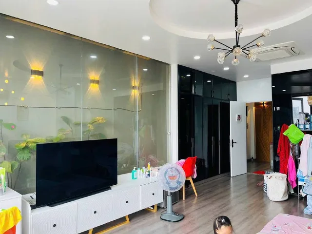 Cần bán nhanh căn nhà cực đẹp hẻm 47 Thạnh Lộc 08, khu vực giáp ranh Gò Vấp, vị trí ở hoặc đầu tư đều quá hợp lý.