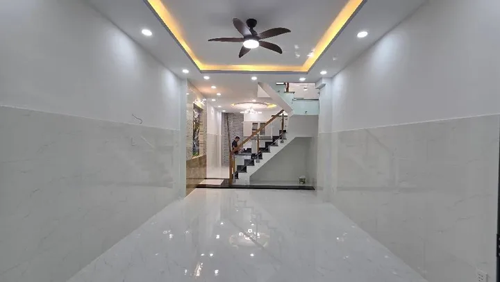 MẶT TIỀN KẾ CHỢ BÌNH LONG 56M2 6.2 TỶ HẺM 6M KINH DOANH GIÁP TÂN PHÚ