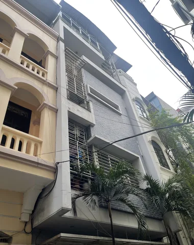 Bán nhà 56m² full thổ cư ngang 4,5m giá 28 tỷ tại Đường Thái Hà Phường Đống Đa
