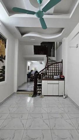 Bán nhà Kim Giang 37m² full thổ cư ngang 3.2m giá 8.6 tỷ tại Đường Kim Giang Phường Định Công (MUA/BÁN BĐS nhắn tin Zalo 0862299066)