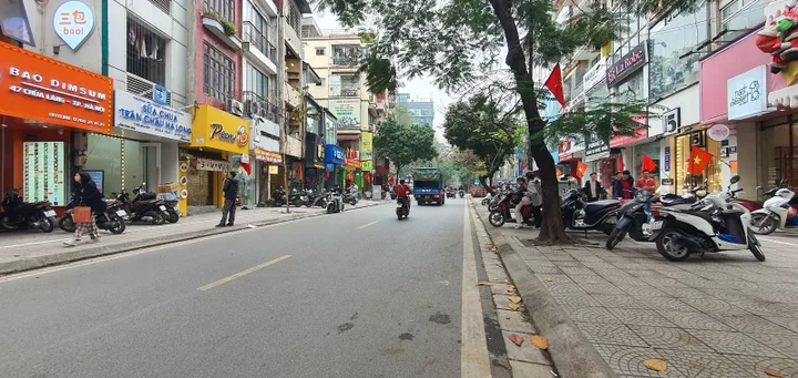 Bán nhà Mặt phố Chùa Láng 66m² full thổ cư ngang 3.4m giá 55 tỷ tại Đường Chùa Láng Phường Láng (MUA/BÁN BĐS nhắn tin Zalo 0862299066)