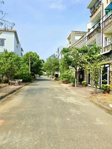 🚗 BÁN NHÀ 4 TẦNG - 56M2( 4*14), HOÀN CÔNG, 4PN, 4WC - KHÔNG QH -  HẺM XE HƠI - KPL, GẦN CHỢ LÒ LU - P. LONG TRƯỜNG, THỦ ĐỨC.(D)