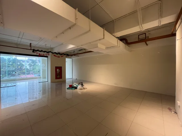 Cho thuê văn phòng tại Thanh Bình- Mỗ Lao 75 m2- khối văn phòng toà chung cư giá chỉ 12 tr.tháng.