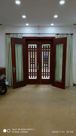 Cho thuê nhà phân lô ngõ 61 Lạc Trung 40 m2 x 4 tầng ô tô đỗ cửa 14 triệu/tháng