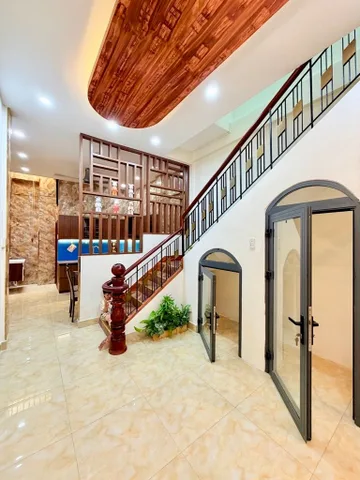 Nhà bán cẩm bá thước phan xích long 2 tầng sổ hồng riêng