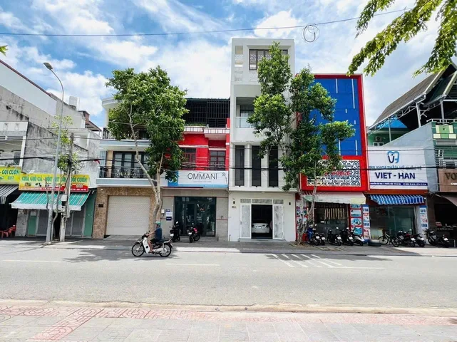 MẶT TIỀN KINH DOANH TRUNG TÂM TP BÀ RỊA ĐƯỜNG LỚN GẦN NHÀ SÁCH BẠCH ĐẰNG.