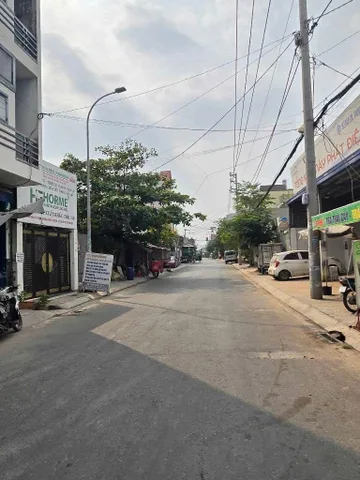 Bán nhà 3 Tầng, Hẻm ôtô, DT:72m² full thổ cư ngang 4m giá 6.3 tỷ tại Phường Bình Hưng Hòa