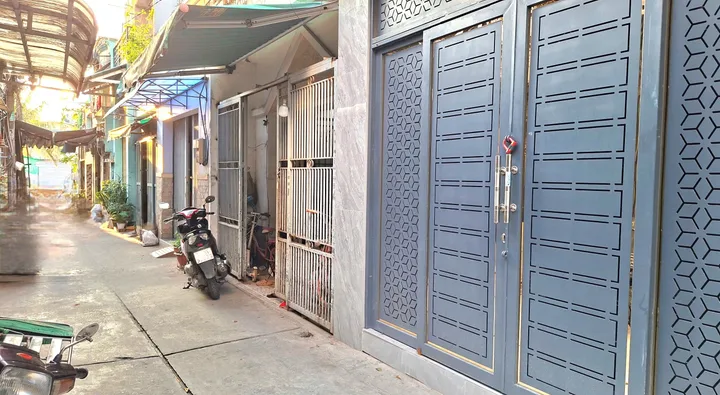 Nhà đẹp Bình Tân_hẻm xe hơi_Dt (44m2), hơn 4ty_Full nội thất
