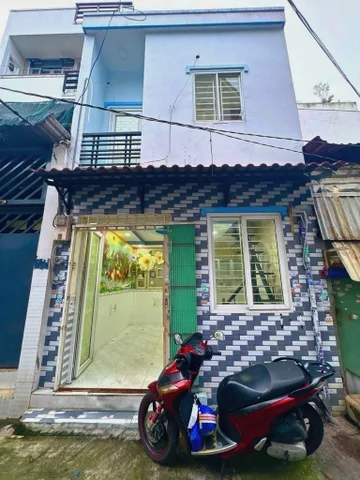 Chỉ 1,6 Đ. Sở hữu ngay nhà Mã Lò, giáp 4 Xã
Gần chợ, Trường Mầm Non, Tiểu Học, THCS
HXH thông thoáng. Nhà mới 2T. Ngang 5m