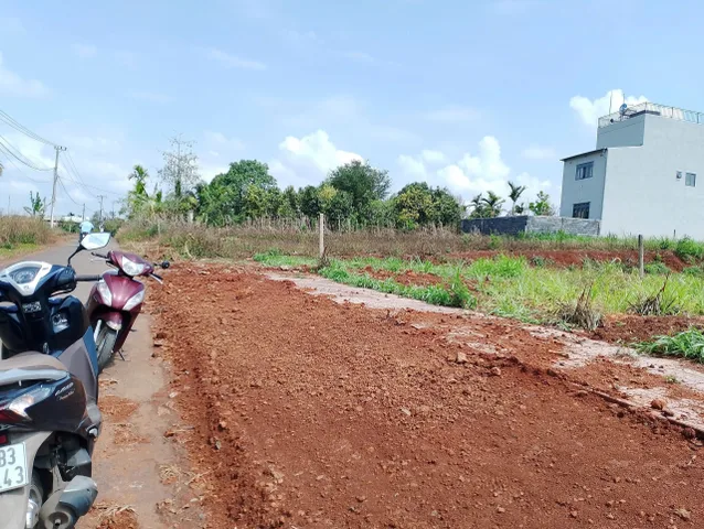 Bán đất 140m² có sẵn 50m² thổ cư ngang 5m giá 1 tỷ tại Phường Ea Kao