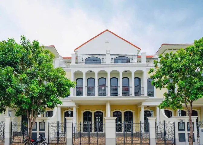 Nhà phố 3 tầng siêu đẹp, đã có nhà sẵn giá tốt nhất thị trường - liên hệ ngay 0931.178.291