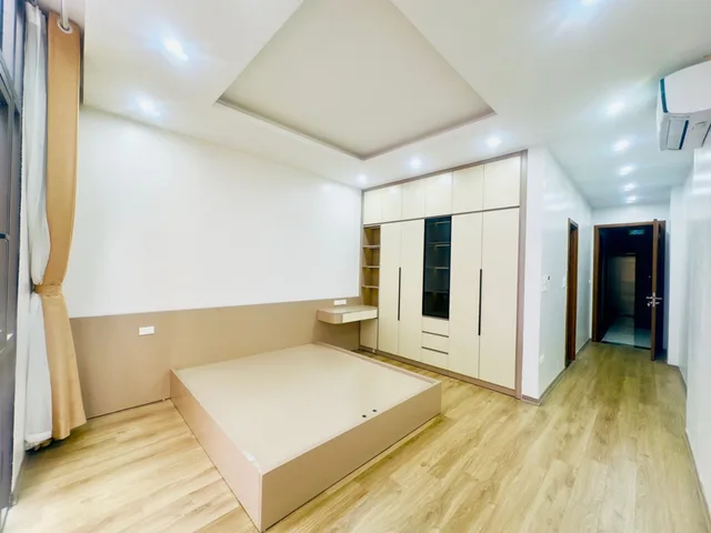 60m 7 tầng thang máy, dòng tiền ổn định 55 triệu/ tháng 0981928872